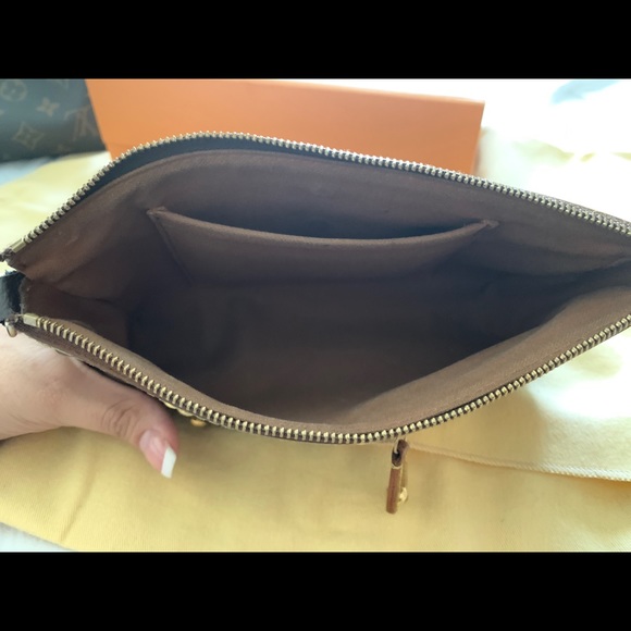 Monogram Riveting Pochette Accessories - Picture 12 of 15